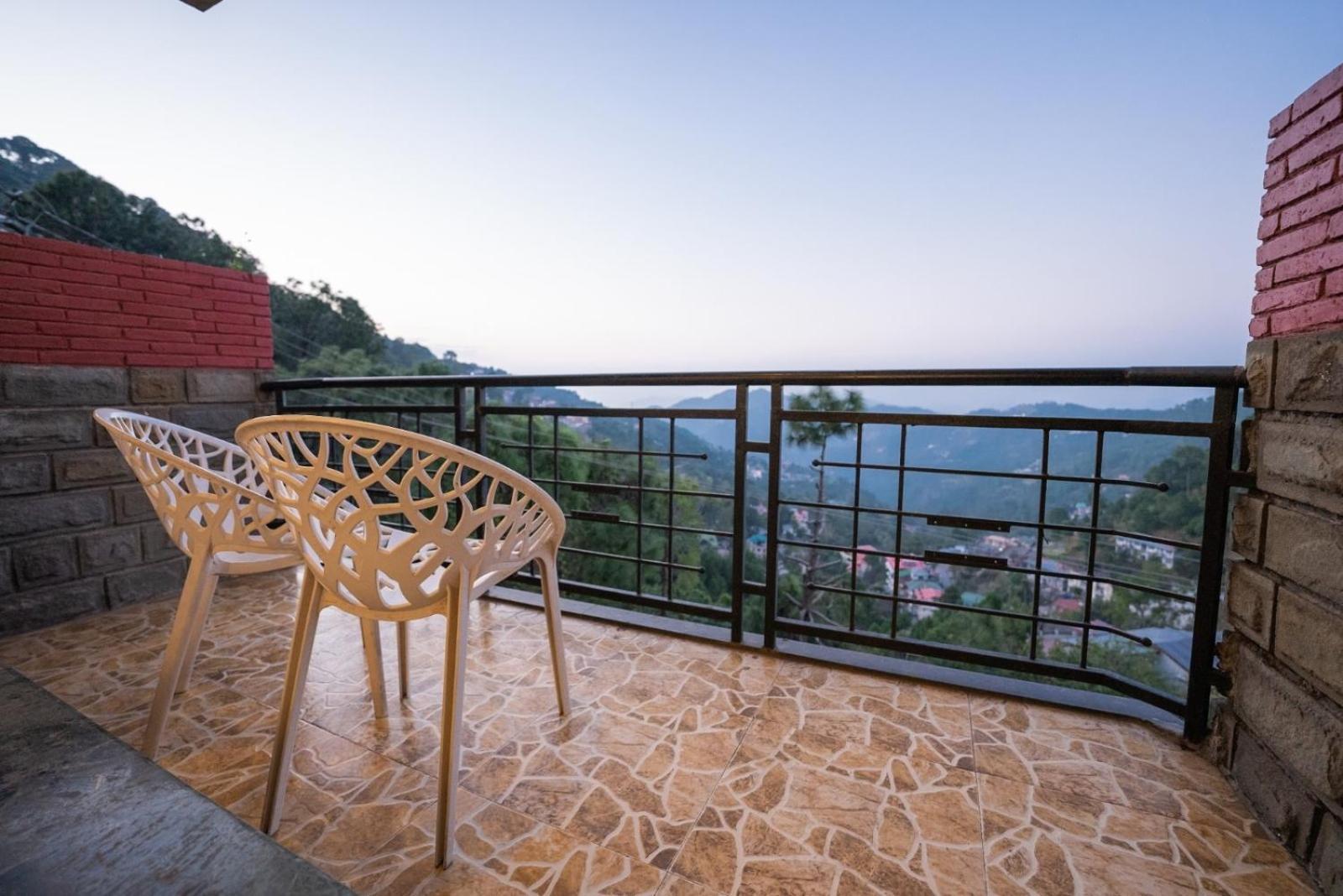Kasauli Castle Resort Exterior foto